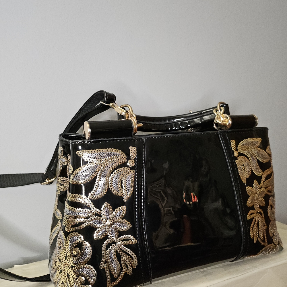 Elegant Black Women's Handbag